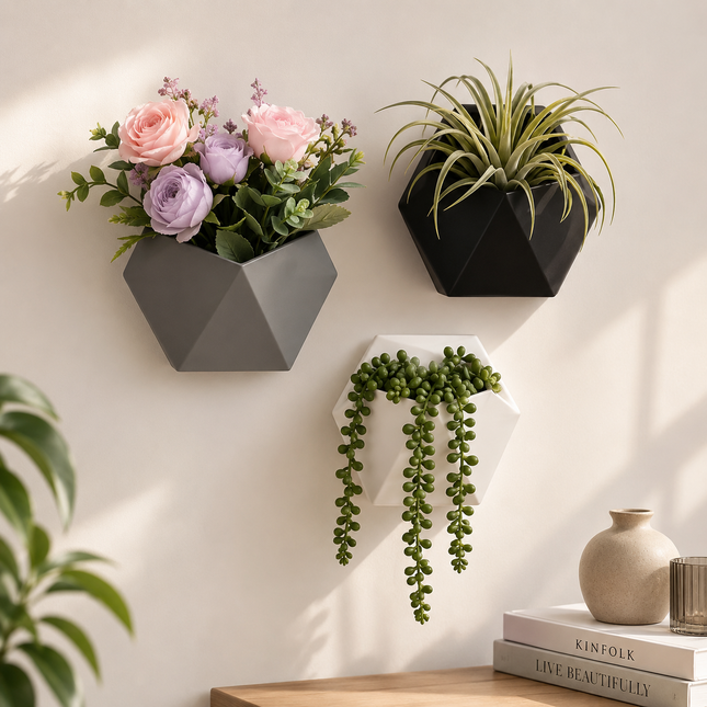 Levrane™ Geo Wall Planter