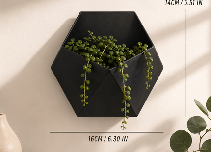 Levrane™ Geo Wall Planter